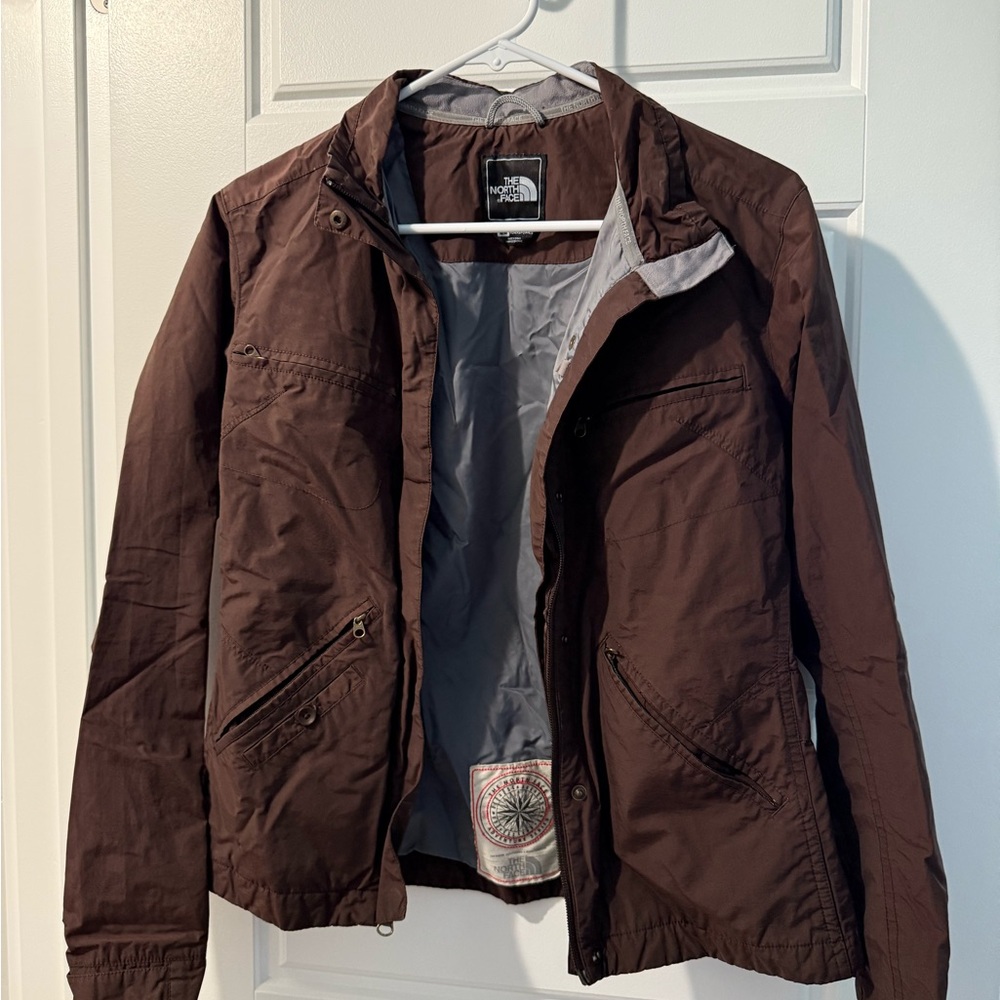 The North Face women’s chocolate Brown Windbreaker